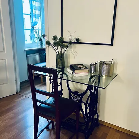 Klimatyczna Kawalerka Na Rynku Appartement *